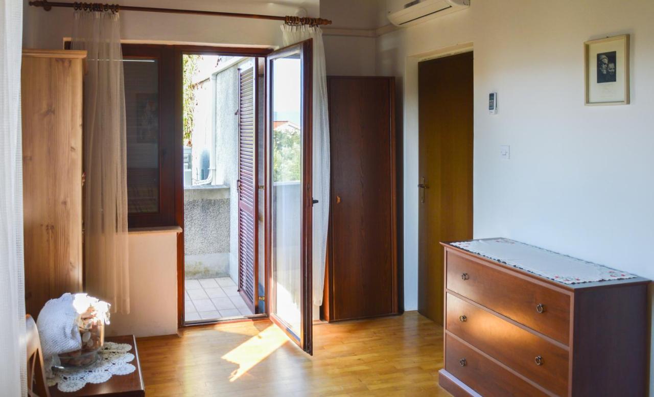 Apartment Zoja ปิเนซิตซี ภายนอก รูปภาพ